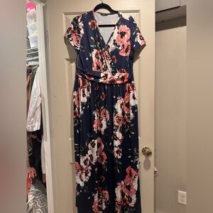 Floral Maxi Dress with Short Sleeves